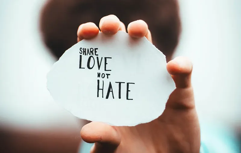 Stop Hate on the Web With These Tips